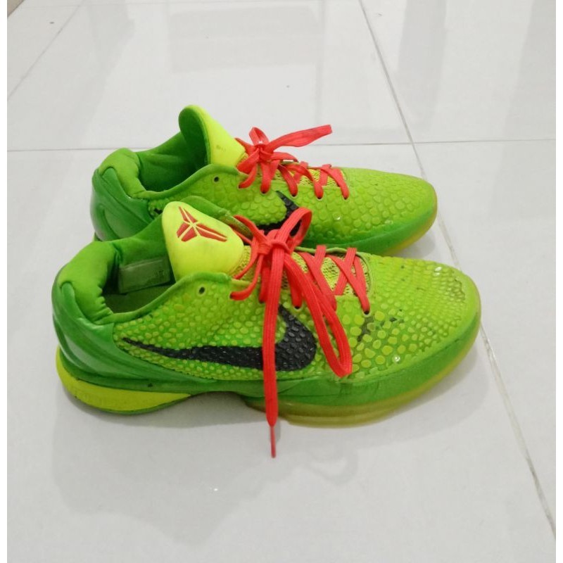 Sepatu คนที่สอง Nike Kobe 6 Protro Grinch  ร้อย