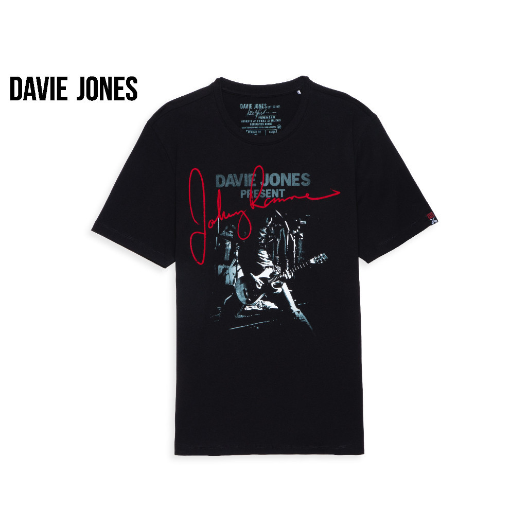 DAVIE JONES เสื้อยืดพิมพ์ลาย ทรง Regular Fit สีดำ Graphic Print Regular Fit T-shirt in black TB0349 BK