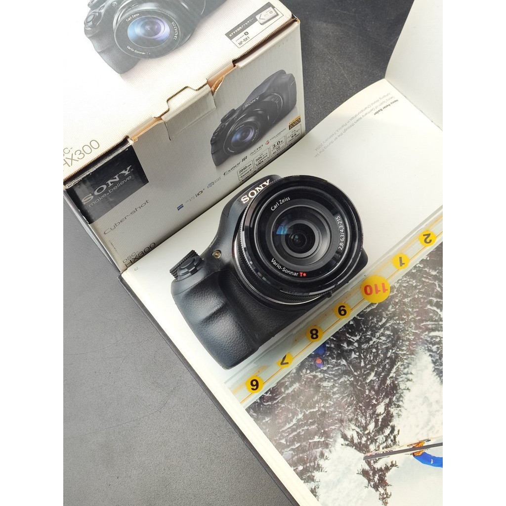 กล้องดิจิตอลมือสอง Sony Cyber-shot DSC-HX300 Digital Camera
