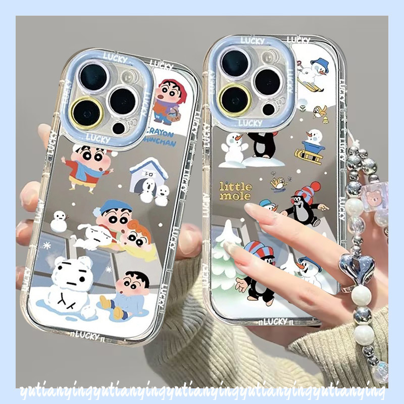 เคสโทรศัพท์มือถือ ลายการ์ตูนชินจัง สโนว์แมน พร้อมกระจกแต่งหน้า และสายคล้องข้อมือ หรูหรา สําหรับ IPhone 11 7Plus 13 15 14 12 Pro Max XR XS Max X 15 7 8 Plus