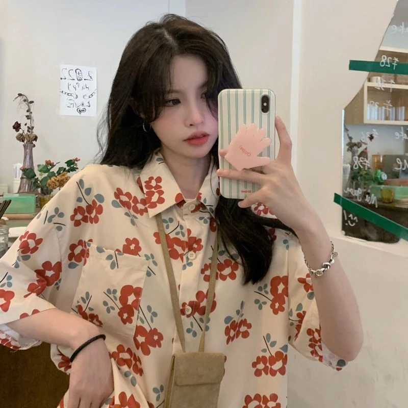 Veewink เสื้อเชิ้ตฮาวายผู้หญิง ลายดอกไม้สีแดง แขนสั้น thumbnail 7
