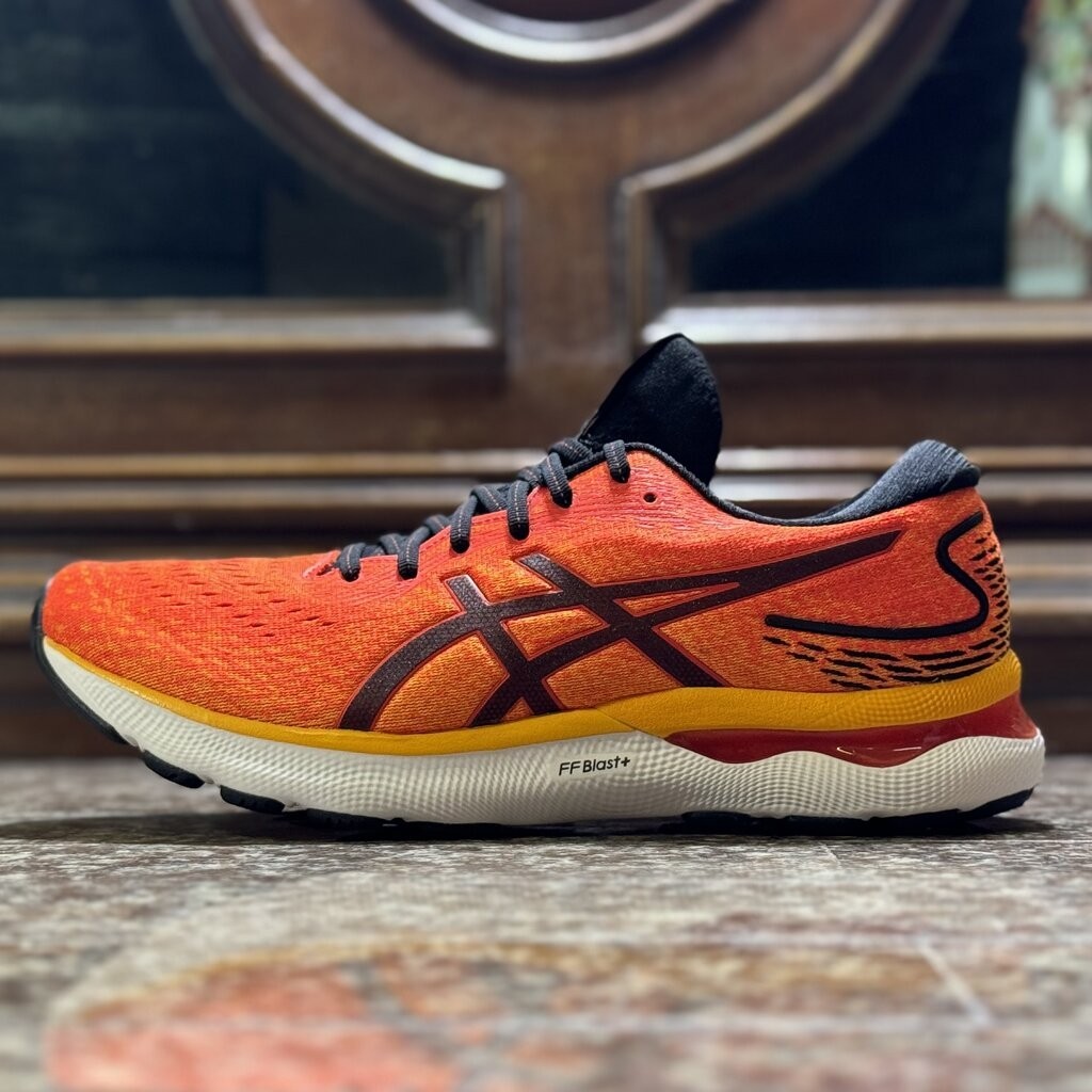 รองเท้าวิ่ง ASICS Gel Nimbus 24 (M8/8.5US)