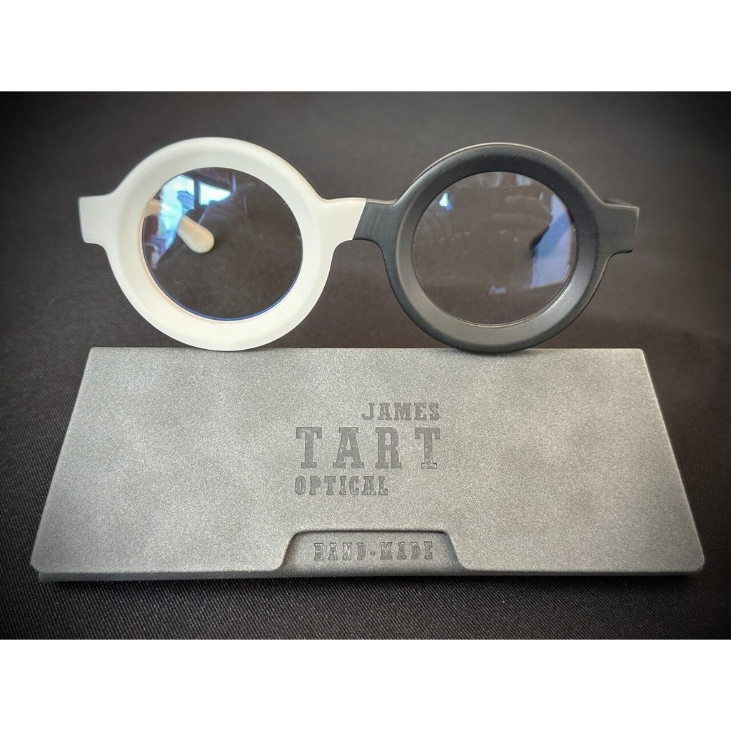 แว่นตาแฟชั่น James TART สีขาว-ดำ เลนส์กลม ผลิตจากวัสดุอย่างดี