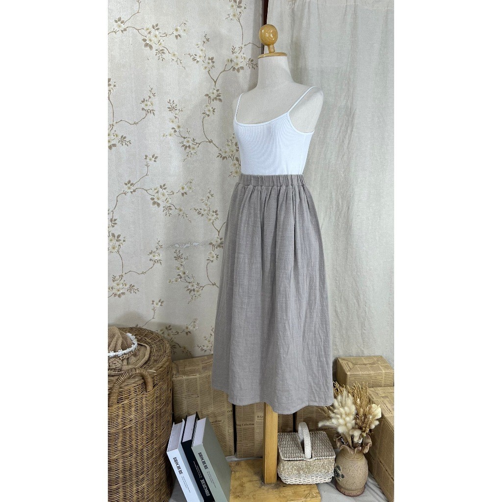 # (A983) Samansa Mos2 กระโปรงเอวสม็อค ไซส์ F กระเป๋าสองข้างใช้งานได้จริงมีซับทั้งตัวเอว 26 ถึง 30 สะ