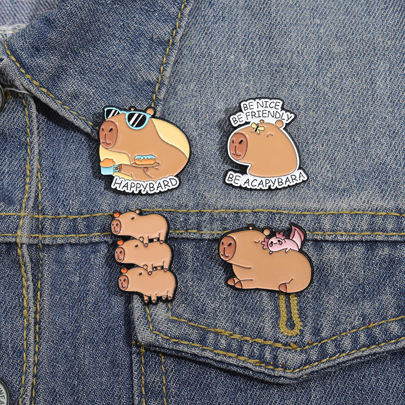 เข็มกลัด รูปการ์ตูน Capybara เครื่องประดับ ของขวัญ สําหรับตกแต่งเสื้อผ้า กระเป๋าเป้สะพายหลัง แว่นตากันแดด