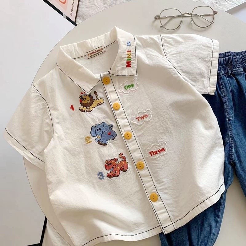 เสื้อเชิ้ต สีขาว ปักลายการ์ตูนน่ารัก สไตล์ญี่ปุ่น สําหรับเด็กผู้ชาย