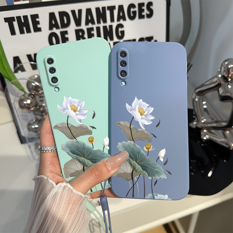 ปลอก Samsung A30S A50 A50S A70 A750 A7 2018 เคสโทรศัพท์ขอบตรงเลนส์คลุมทั้งหมดซิลิโคนดูดซับแรงกระแทกใหม่เปลือกนิ่ม TPU โลตัสและปลา Anti fall lanyard