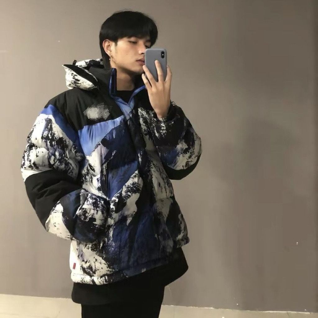 เสื้อแจ็กเก็ตกันหนาว มีฮู้ด กันน้ํา ให้ความอบอุ่น กันลม ลาย The North Face X Supreme สําหรับผู้ชาย และผู้หญิง