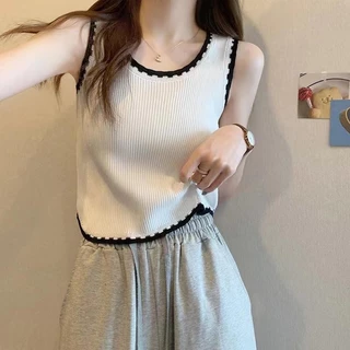 เสื้อผู้หญิง แนวน่ารักมินิมอล เสื้อกล้ามไหมพรม มี2สีสีขาวสีดำ *พร้อมส่ง* #26cx18