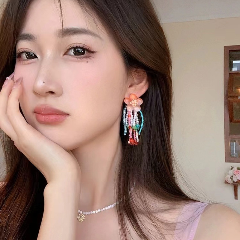 ต่างหูพู่ ลายดอกไม้ โรแมนติก ขายส่ง
