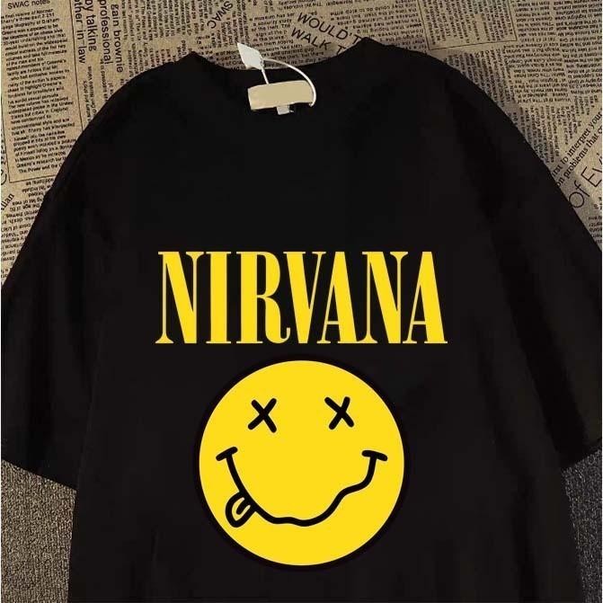 (จัดส่งตลอด 24 ชั่วโมง)เสื้อยืด Oversize เสื้อยืด Nirvana สีขาว สไตล์กราฟฟิตี้ คำว่า 'Nirvana' บนหน้