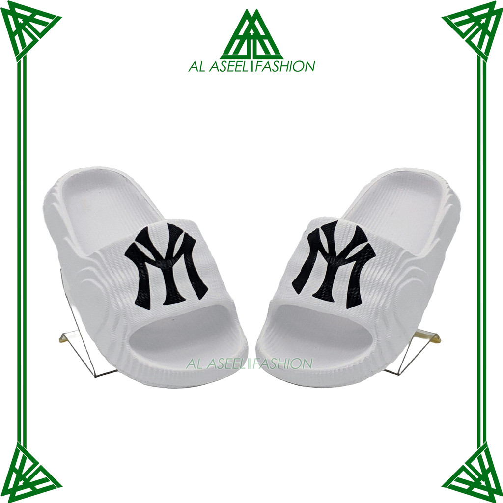 AL-AseeL FASHION KIDS SHOES Size 30 - 35 3D White Childrens Slop Sandals / Last Casual Sandals Slip 