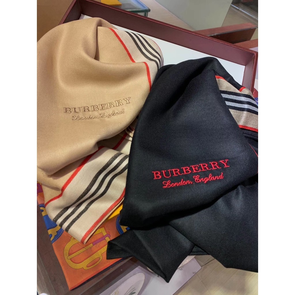 Unisex Luxury Brand Women and Men Long Scarf Striped Plaid Pattern Fashion Cotton Long Shawls and Wraps Sunscreen Ladies Scarf Hijab Beach Towel