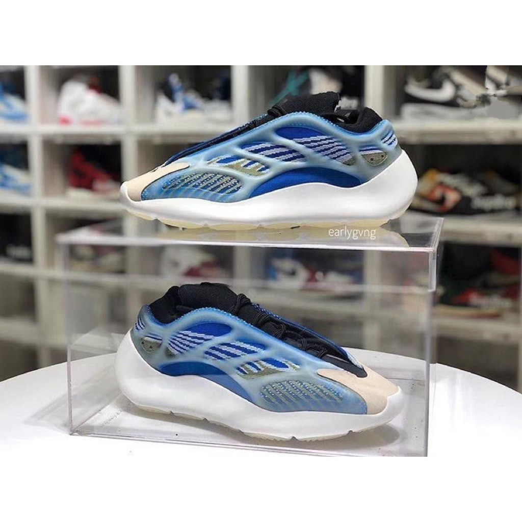 Adidas yeezy boost runner 700 V3 รองเท้ากีฬาลําลอง สีฟ้า สําหรับผู้ชาย และผู้หญิง
