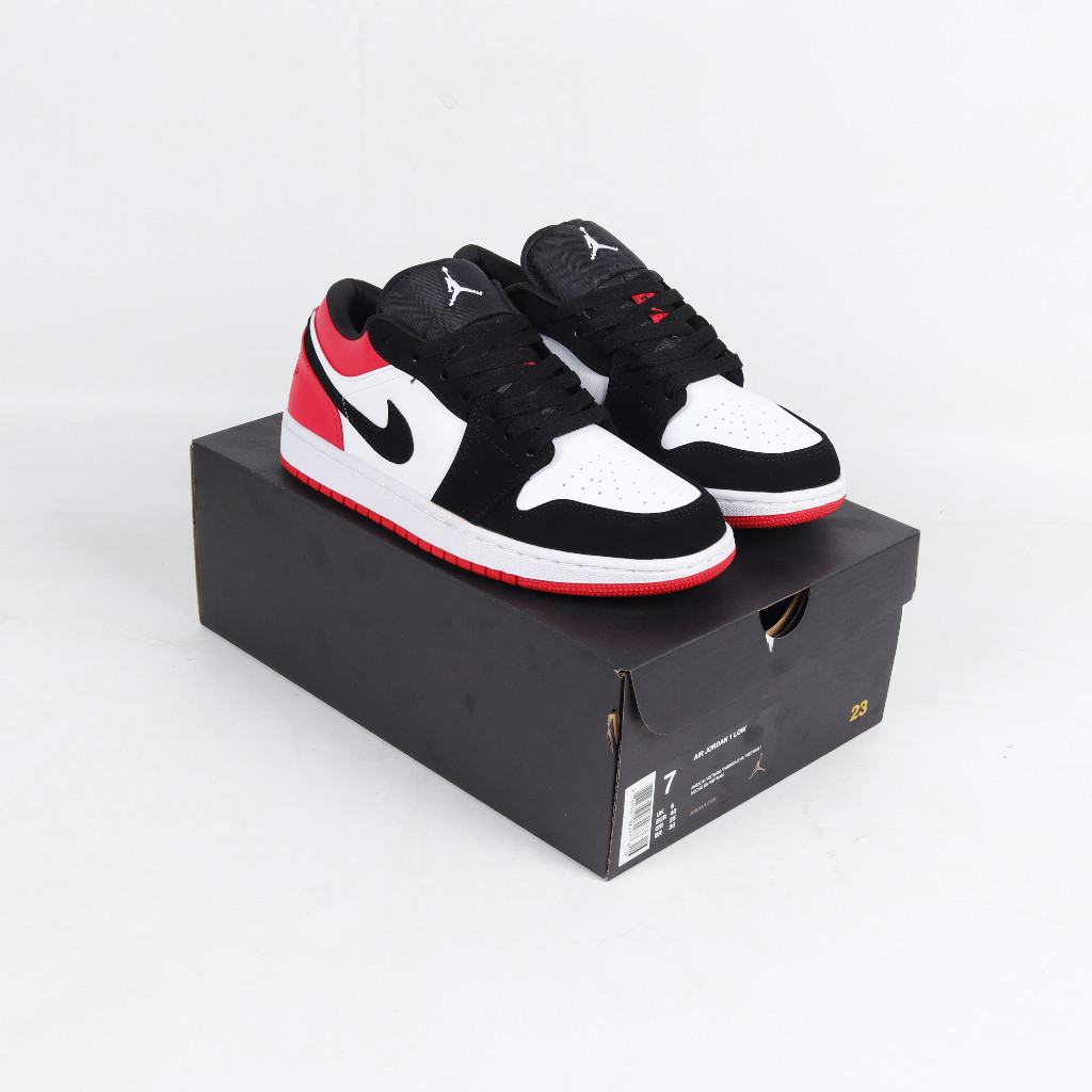 (SLPRDS) Nike Air Jordan 1 Low Black Toe Shoes  รองเท้ากีฬา  คลาสสิก