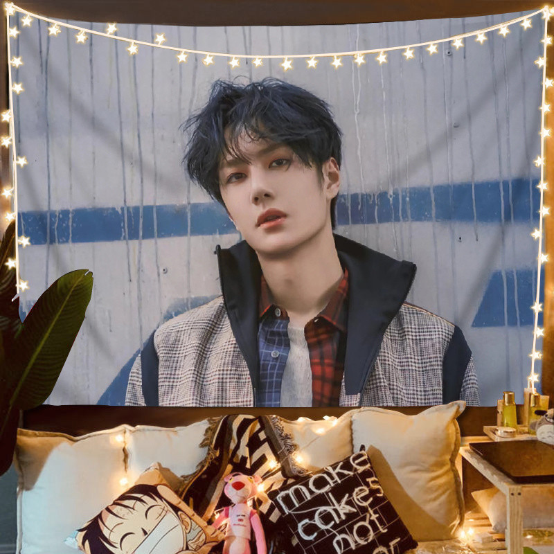 ผ้าแขวนสินค้าดารา Wang Yibo ผ้าพื้นหลังหอพักนักเรียน ผ้าแขวนข้างเตียง ของขวัญเพื่อนที่ดีที่สุด