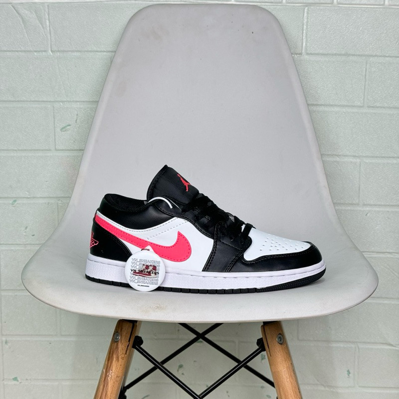 Sepatu Nike Air Jordan 1 Low Siren Red สีดำ  ร้อย