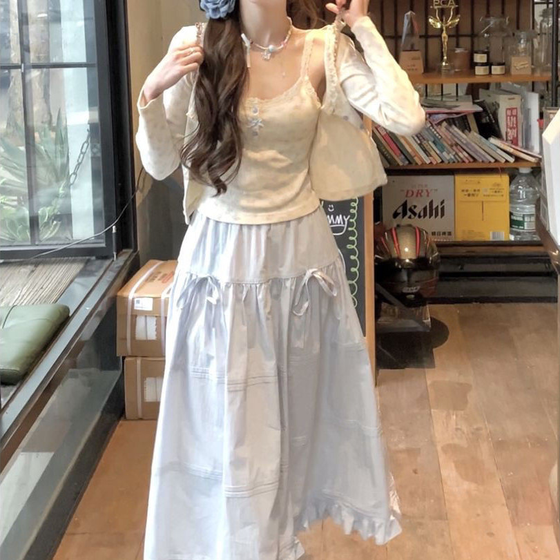 ใหม่ ชุดเสื้อคาร์ดิแกน และกระโปรง แต่งลูกไม้ ลายดอกไม้ และหมีน่ารัก สองชิ้น