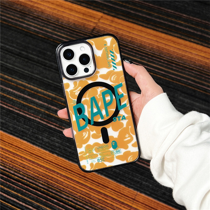 Bape STA APE graffiti Label Lucency 2 In 1 แม่เหล็กเคสโทรศัพท์เหมาะสําหรับ IPhone16 16Pro 16ProMax 16Plus 15 15Pro 15ProMax 14ProMax 14 14Pro 13 13 13PM 12 12Pro 12PM 11 11ProMax ราคา ถูกที่สุด ดีลบีเคเค แกลเลอรีภาพที่ 3