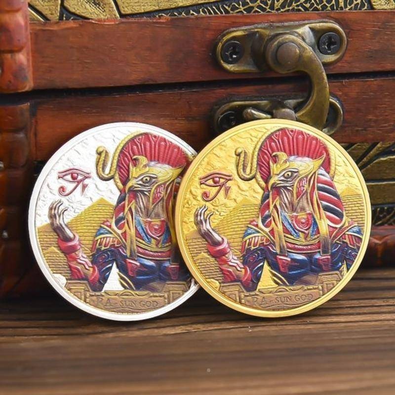 เหรียญกษาปณ์โบราณ เหรียญเงินทอง เหรียญอียิปต์ รูปนกอินทรีย์ พระเจ้าฮอร์รัส นําโชค นักท่องเที่ยว การค้าต่างชาติ