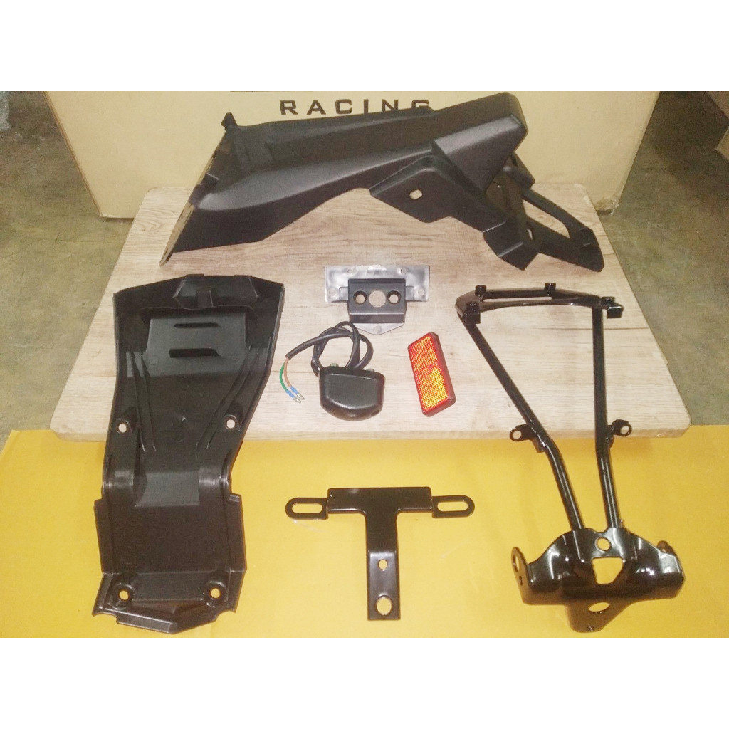 ยางกันโคลน ชุดบังโคลนหลัง 7 ชิ้น GPX DEMON 125 สินค้าใหม่ ของแท้ศูนย์