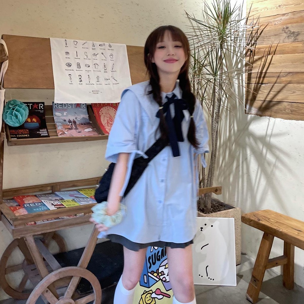 เสื้อเชิ้ตแขนสั้น ความยาวปานกลาง สีฟ้า แฟชั่นฤดูร้อน สําหรับผู้หญิง และนักเรียน 2024
