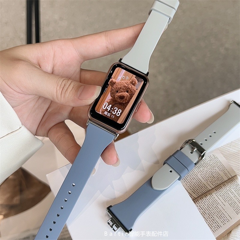 สายนาฬิกาข้อมือซิลิโคน หัวเข็มขัดโลหะ แบบเปลี่ยน สําหรับ Samsung Galaxy Fit 3 Fit3