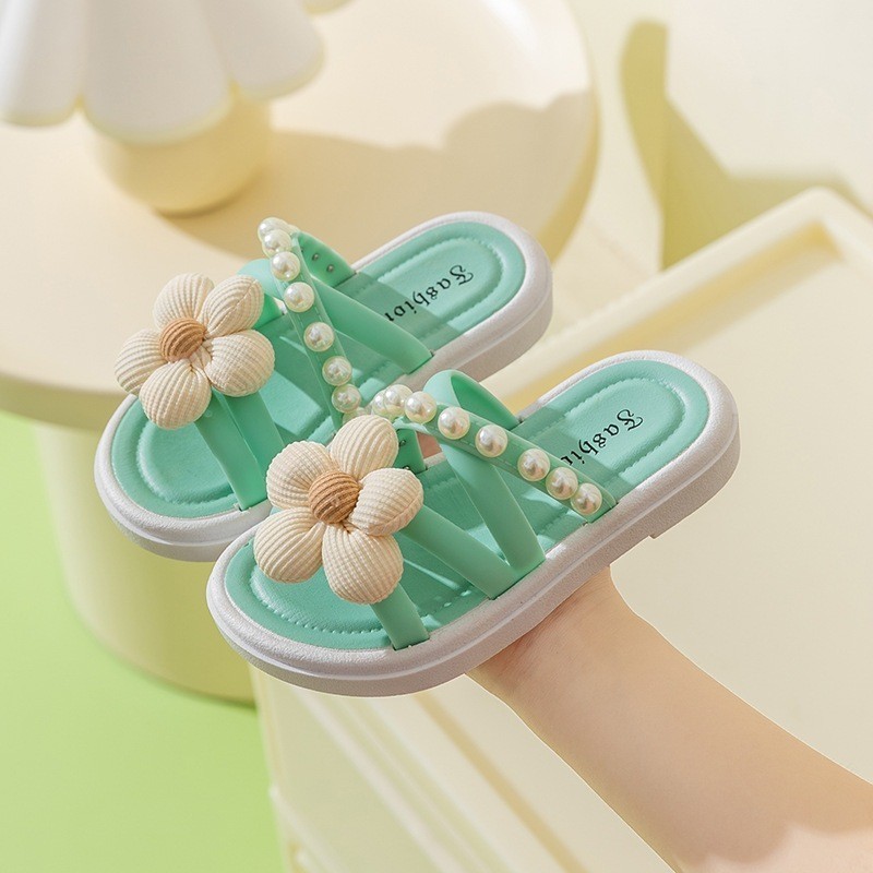 FASHION.61 รองเท้าแตะแบบสวมสายไขว้ โบว์ดอกไม้ รุ่น YND8818