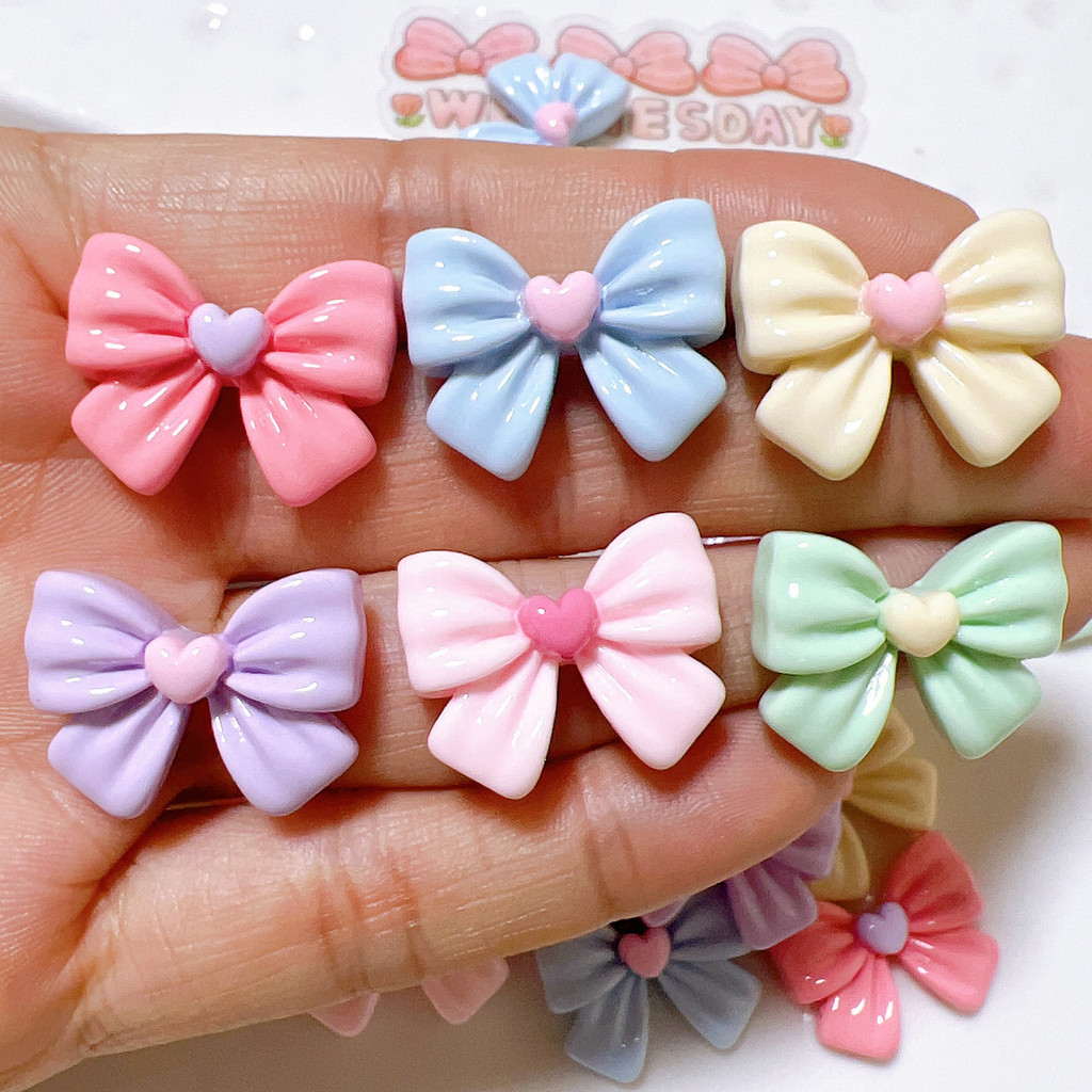แผ่นกาวเรซิ่น รูปโบว์ หัวใจ แวววาว แฮนด์เมด สําหรับติดตกแต่งรองเท้า หมวก diy