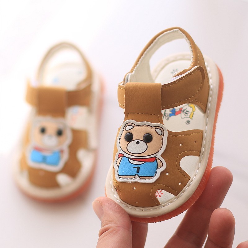 รองเท้าแตะลําลอง กันลื่น ลายหมีน่ารัก มีเสียง แฟชั่นฤดูร้อน สําหรับเด็กวัยหัดเดิน 0-2 ปี