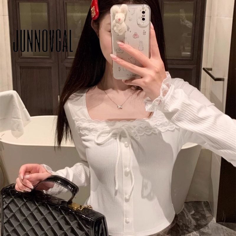 Junnovgal เสื้อยืดแขนยาว คอสี่เหลี่ยม แต่งลูกไม้ สีพื้น แฟชั่นฤดูใบไม้ร่วง สําหรับผู้หญิง 2024