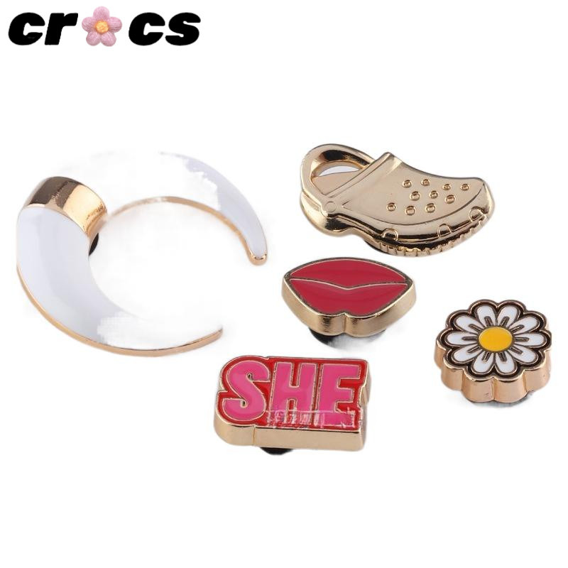 คลิปหนีบรองเท้า Crocs ปุ่มโลหะ คุณภาพสูง สําหรับตกแต่งรองเท้า DIY