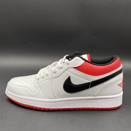 Air Jordan 1 AJ1 Low "chicago" รองเท้าผู้ชายและผู้หญิงกีฬารองเท้าผ้าใบสีขาวสีแดง 553558-118  คอลเลก