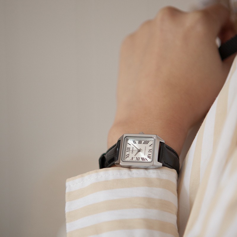 นาฬิกาผู้หญิงเกาหลี Casio แท้ศูนย์ 100% นาฬิกาข้อมือ ผู้หญิง รุ่น LTP-V007 สายหนังแท้ สายสแตนเลส หน้าปัดสี่เหลี่ยม