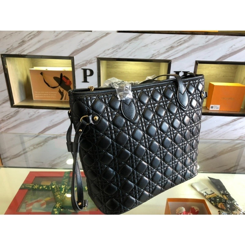 Dior Shopping Bag Fashionable Essential Item Size 24 × 15 × 30cm ZMUX