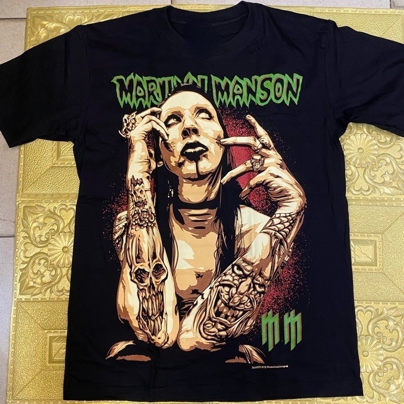 เสื้อยืด ผ้าฝ้าย พิมพ์ลาย Marilyn Manson สีดํา แฟชั่นใหม่ 2024