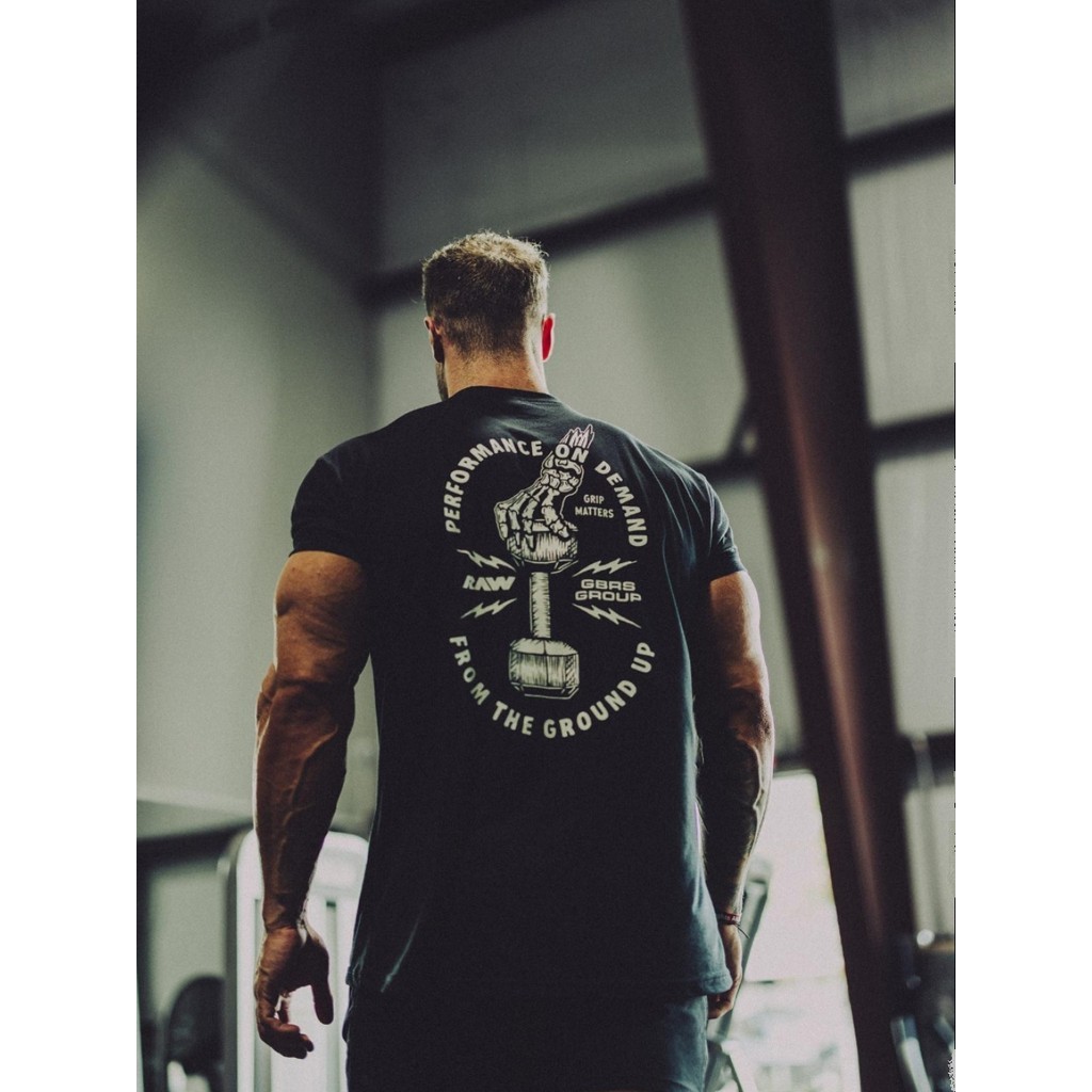 เสื้อยืดแขนสั้น ผ้าฝ้ายแท้ ทรงหลวม ลาย Chris RAW X GBRS Co-Branded สไตล์อเมริกัน สําหรับผู้ชาย เหมาะกับการเล่นฟิตเนส กีฬา 0204