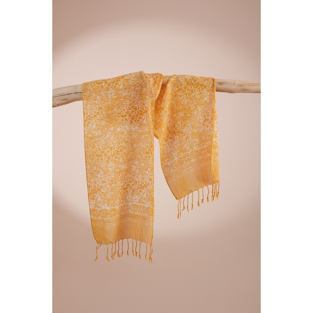 RATU QUEEN - K82 ผ้าพันคอผ้าบาติกสีเหลือง