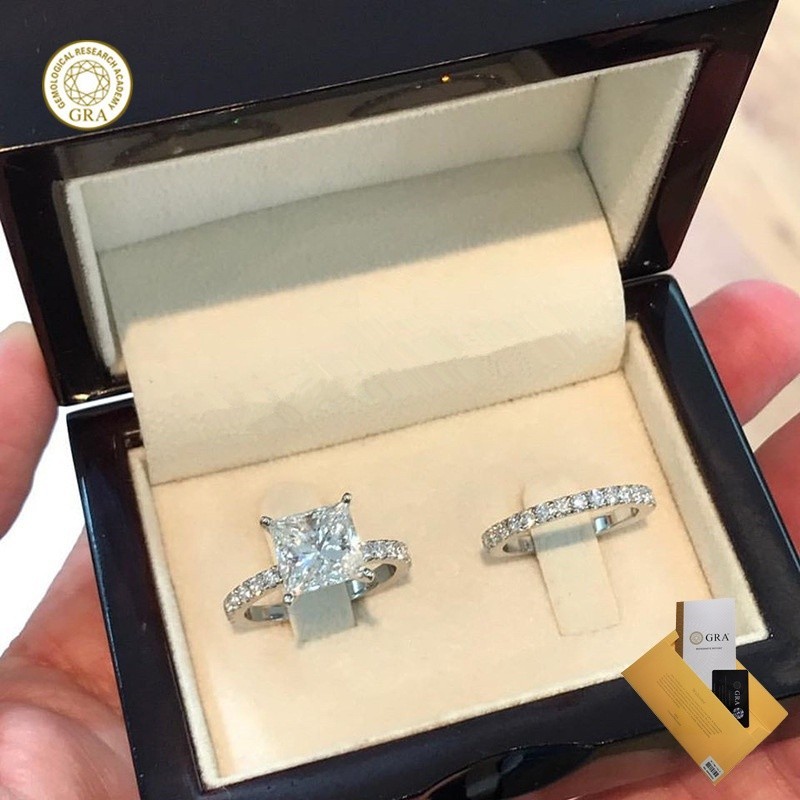 ( พร ้ อมใบรับรอง Gra） เครื ่ องประดับแหวนหมั ้ นผู ้ หญิง Moissanite