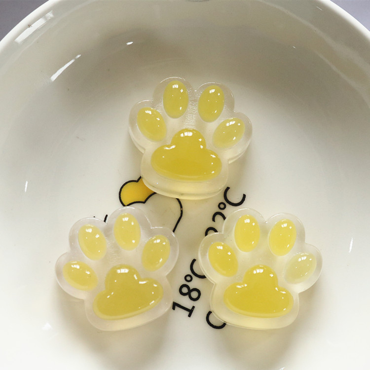 Glow in The Dark jigtas Dog Claw รองเท้า Charms Cat Paw Jibitz croc Luminous คริสตัล Jibits Charm Pin สําหรับเด็กรองเท้าอุปกรณ์ตกแต่ง