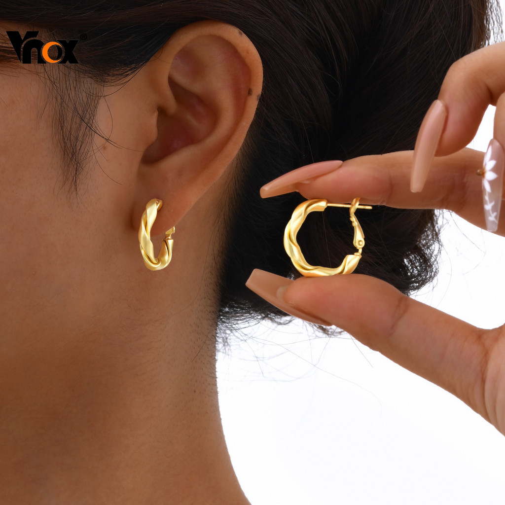 Vnox 18K Gold ต่างหูห่วงเล็กสําหรับผู้หญิง Hypoallergenic ต่างหูเครื่องประดับของขวัญ