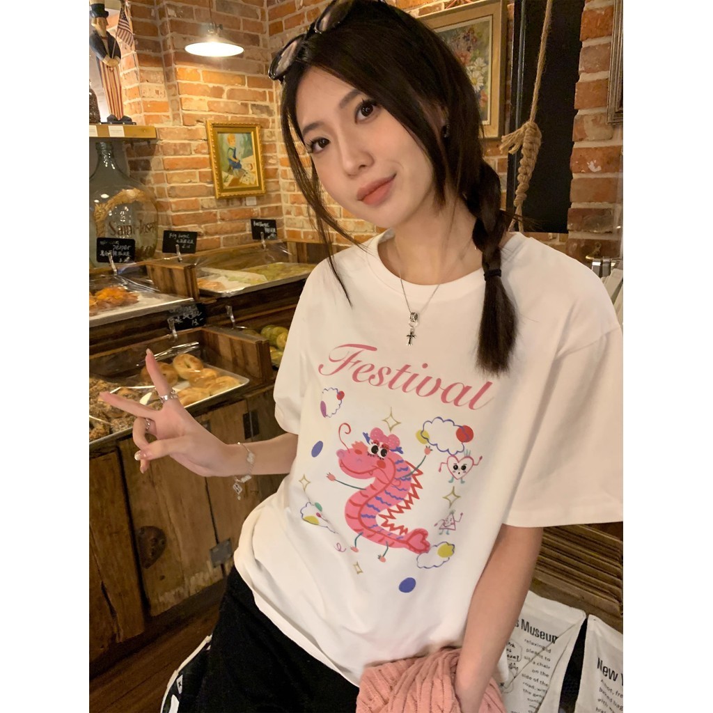 （🔥พร้อมส่ง🔥 ลายสุดฮิต!）เสื้อยืดสไตล์เกาหลี เสื้อยืดพิมพ์การ์ตูนแขนสั้นผ้าฝ้าย เสื้อยืดผู้หญิงน่ารัก ใส่สบาย ดูดซับเหงื่อ - รูปที่ 3