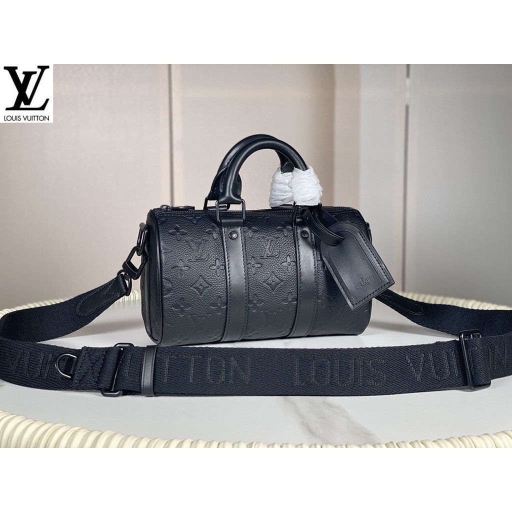 หลุยส์วิตตอง Louis Vuitton กระเป๋าถือ lv 0 💰 m20900 สีดำลายนูน keepall คอลเลกชันแรกมินิรุ่นกระเป๋าสะพาย s896