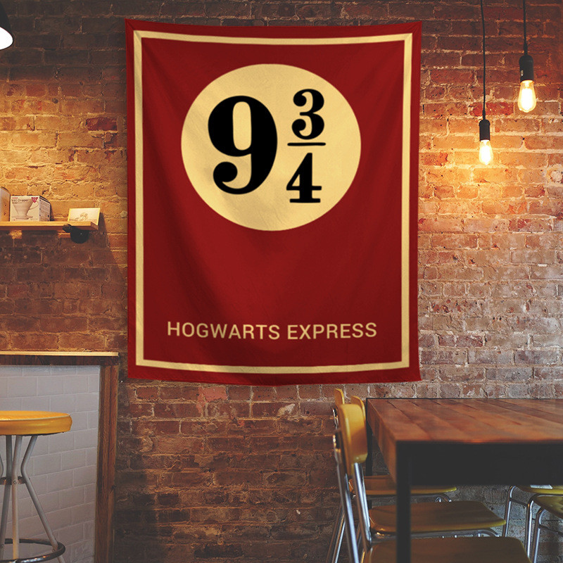 ผ้าแขวนตกแต่ง Harry Potter อุปกรณ์เสริม 9¾ สำหรับห้องนอน บ้านเช่า โฮมสเตย์ ผ้าพื้นหลังการปรับปรุง