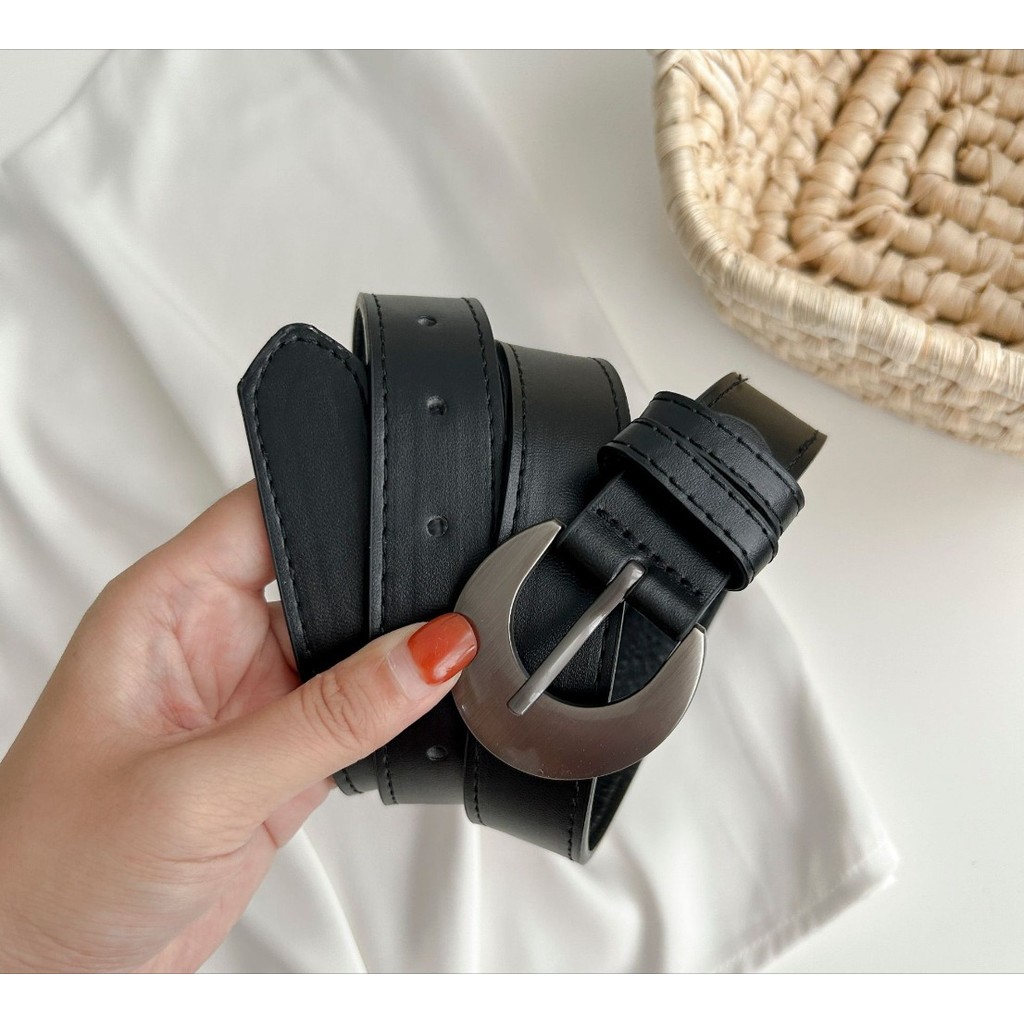 เข็มขัดสีดําอเนกประสงค์แฟชั่นสตรีเวอร์ชั่นเกาหลีของเข็มขัดย้อนยุคเรียบง่ายผู้หญิงคลาสสิกเข็มขัดหรูหร