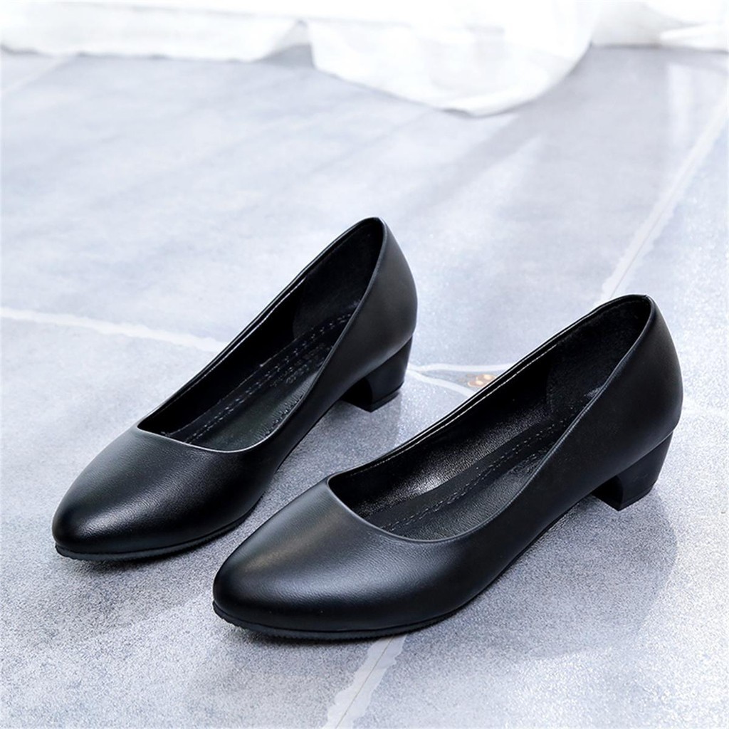 🔥พร้อมส่ง ⚡ รองเท้าสีดําใส่ทํางาน ลดพิเศษ หนังเทียม ฝีมือดี แบบ 4 รุ่น พอดีและสะดวกสบาย รองเท้าสลิปออนผู้หญิง