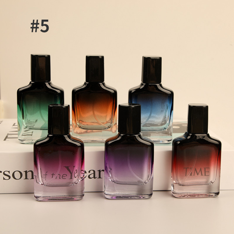ขวดสเปรย์น้ําหอมเปล่า แบบพกพา เติมได้ ขนาด 30 มล. สุ่มสี