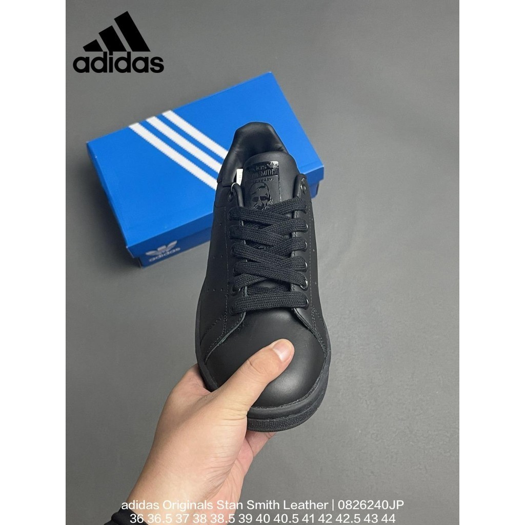 Adidas Originals Samba Vegan OG Men's Casual Athletic Sneakers   Classic Design รองเท้าผ้าใบผู้ชาย รองเท้าบาสเกตบอล รองเ