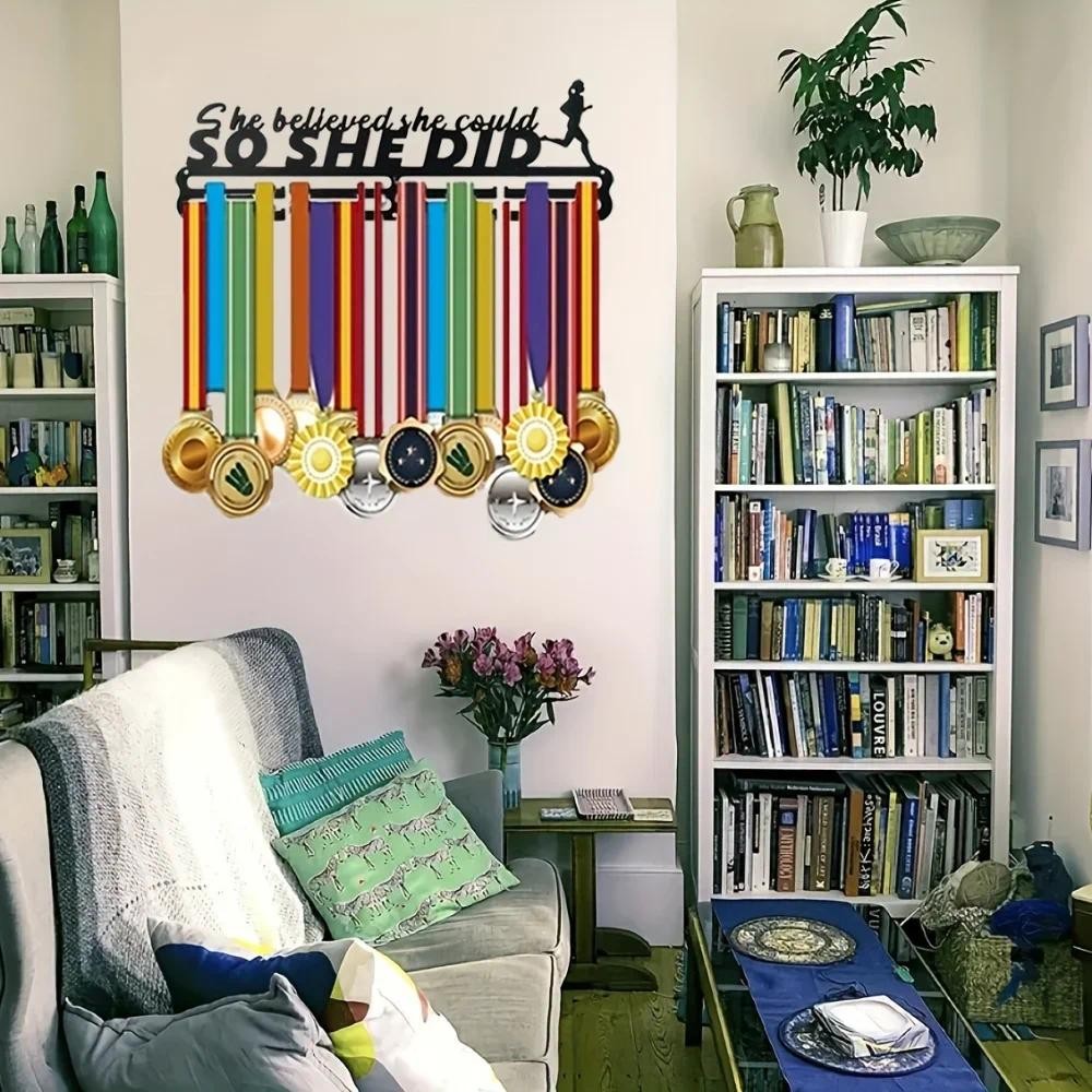 One Piece Envelope Silhouette Medal Display Stand - ตะขอติดผนังสร้างสรรค์สําหรับรางวัลกีฬา, Honors & Achievement Medals Storage Decor