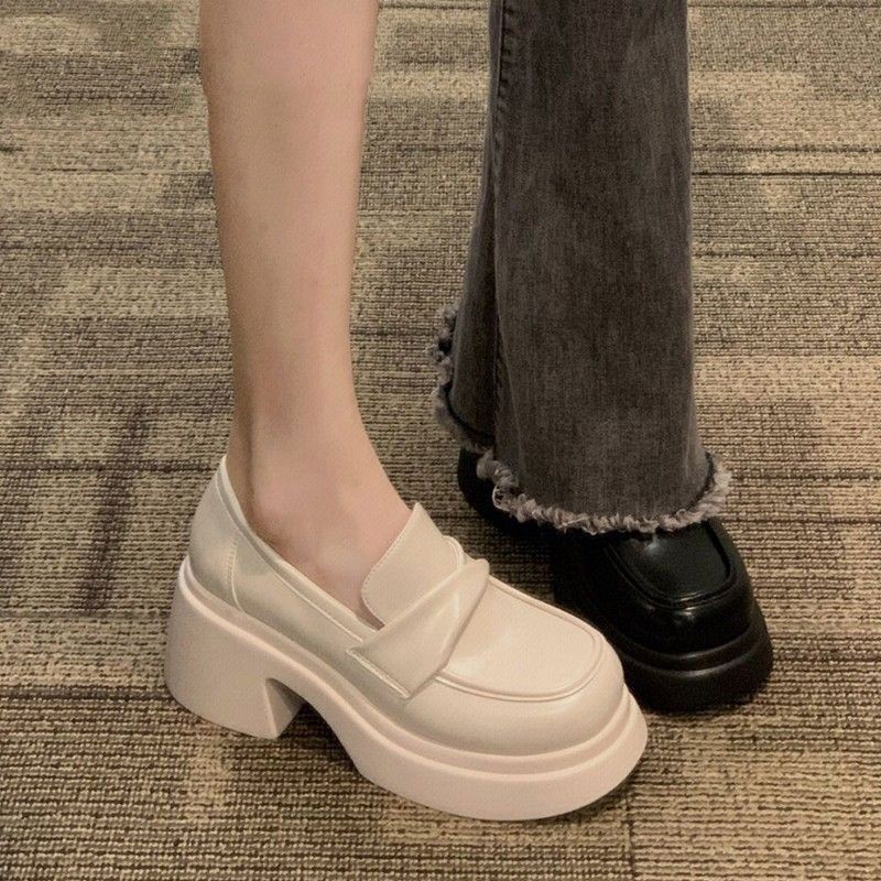 Size 35-43 Hepburn Style Black Platform Mary Jane Shoes Plus Size Women's Shoes 42 Non-slip High Heel Student Leather Shoes Korean Fashion Round Head Lolita Shoes Japanese Black Shoes Beige Princess Style Doll Shoes Casual Thick Heel Cosplay Shoes Loafers